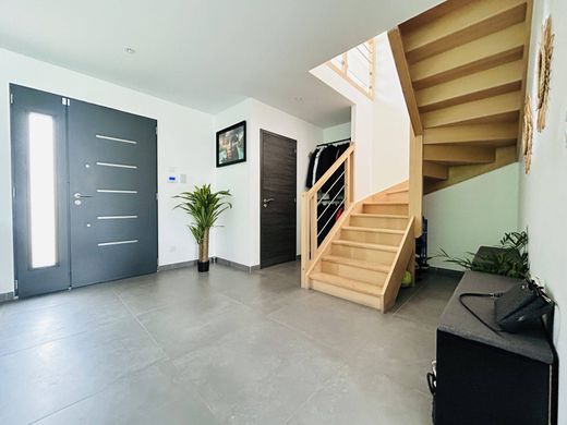 Luxury home in Saint-Witz, Val d'Oise