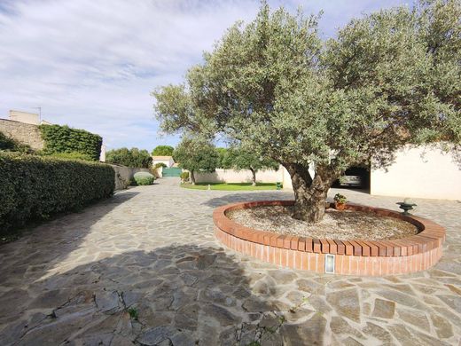 Luxus-Haus in Saint-Geniès-de-Fontedit, Hérault