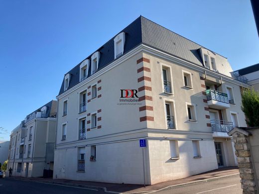 DDR Immobilier VERNEUIL-SUR-SEINE, Verneuil-sur-Seine | LuxuryEstate.com