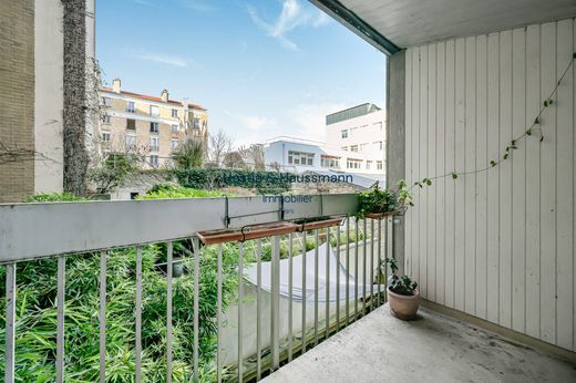 Apartment in Motte-Picquet, Commerce, Necker, Paris