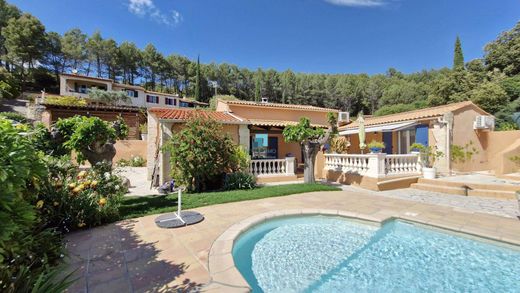 Luxus-Haus in Taradeau, Var