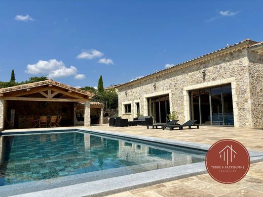 Casa di lusso a Les Vans, Ardèche