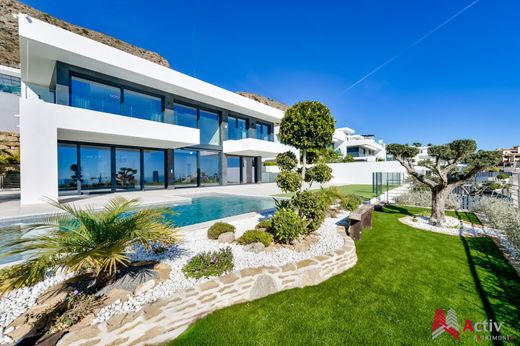 Luxus-Haus in Finestrat, Alicante