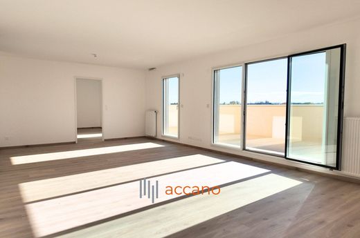 Apartament w Villeurbanne, Rhône