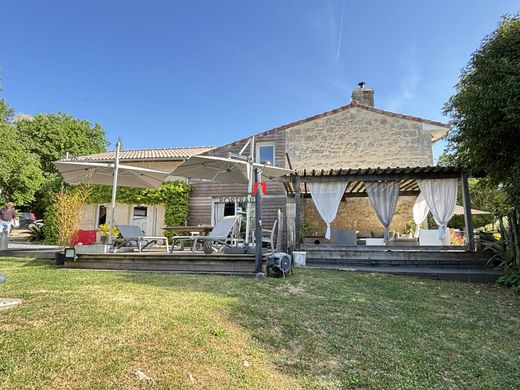 Casa de lujo en Saint-André-de-Cubzac, Gironda