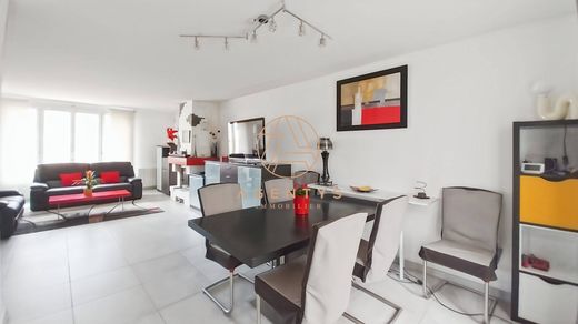 Luxury home in Le Plessis-Trévise, Val-de-Marne