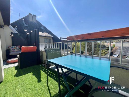 Apartment in Caen, Calvados