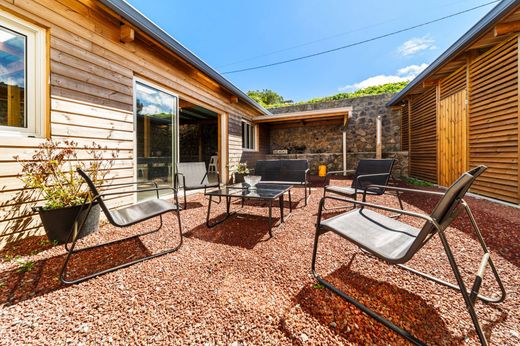 Luxus-Haus in Le Tampon, Réunion