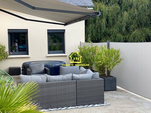 Luxury home in Saint-Romain-de-Colbosc, Seine-Maritime