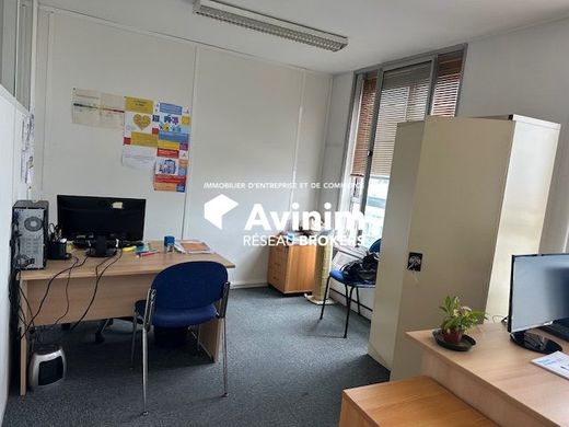 Bureau à Montmartre, Abbesses, Grandes-Carrières, Paris