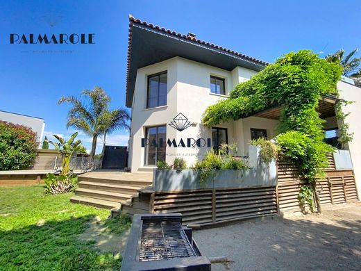 Luxury home in Villelongue-de-la-Salanque, Pyrénées-Orientales