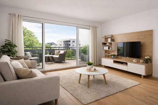 Apartment in Issy-les-Moulineaux, Hauts-de-Seine