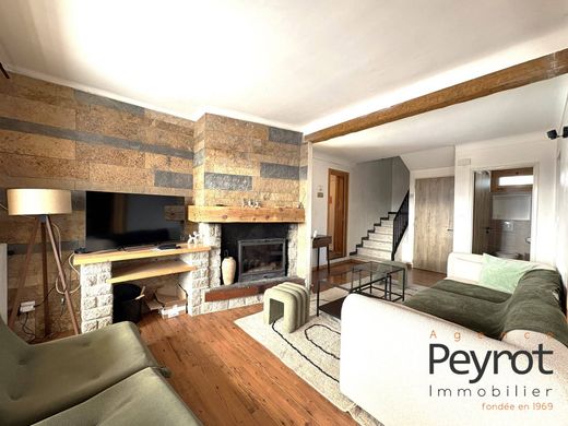 Luksusowy dom w Font-Romeu-Odeillo-Via, Pyrénées-Orientales