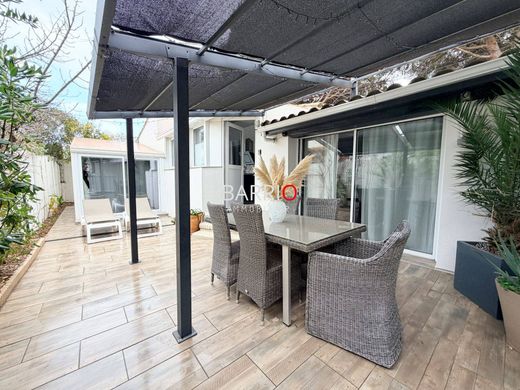 Luxus-Haus in Argeles, Pyrénées-Orientales