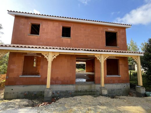 Casa di lusso a Le Taillan-Médoc, Gironda