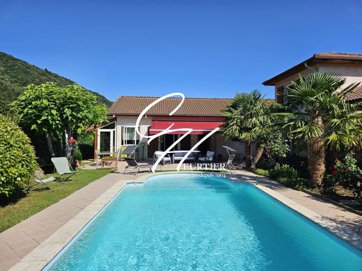 ‏בתי יוקרה ב  Voiron, Isère