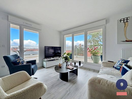 Apartment in Dunkirk, North