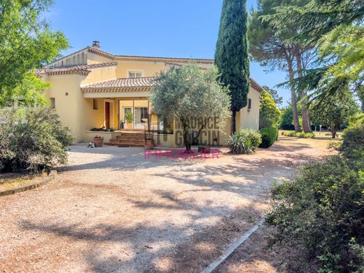 Luxury home in Sarrians, Vaucluse