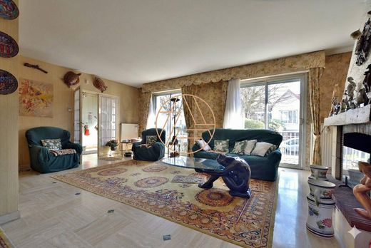 Luxury home in Saint-Maur-des-Fossés, Val-de-Marne