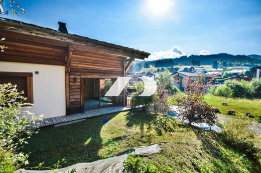 Apartment / Etagenwohnung in Les Gets, Haute-Savoie