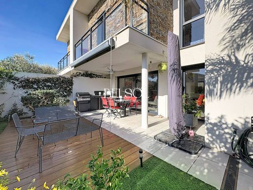 Luxury home in Perpignan, Pyrénées-Orientales