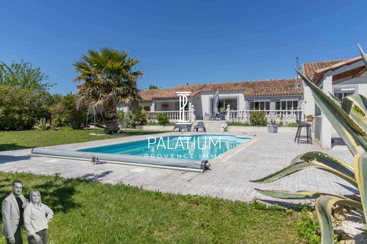 Luxury home in Pélissanne, Bouches-du-Rhône