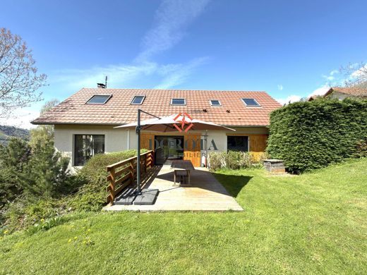 Casa di lusso a Les Adrets, Isère