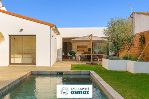 Luxury home in La Rochelle, Charente-Maritime