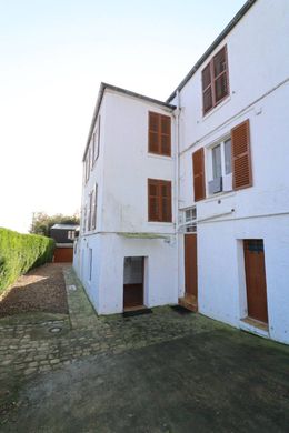 Edificio en Louveciennes, Yvelines