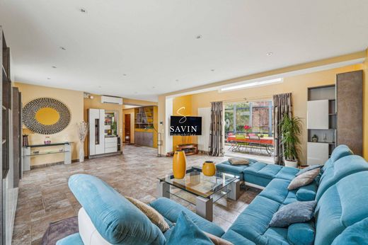 منزل ﻓﻲ Colombes, Hauts-de-Seine