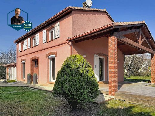 Casa di lusso a Garidech, Alta Garonna