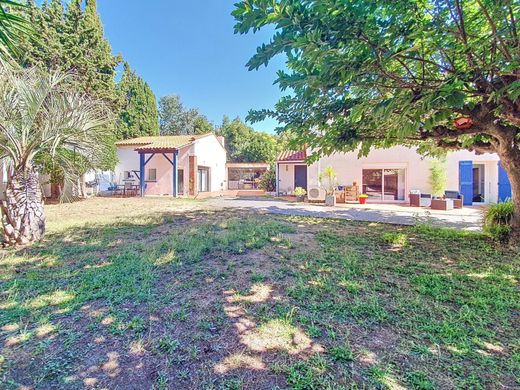 Luxury home in Perpignan, Pyrénées-Orientales