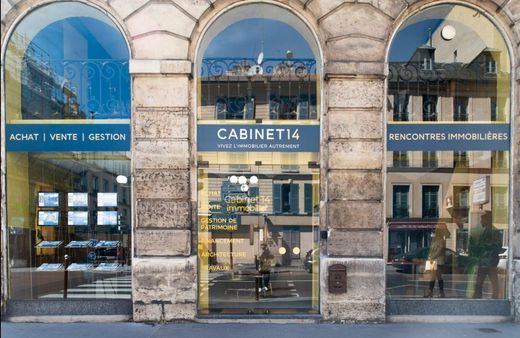 Apartment / Etagenwohnung in Chaville, Hauts-de-Seine