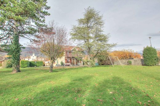 Casa de lujo en Saint-Jean-de-Gonville, Ain