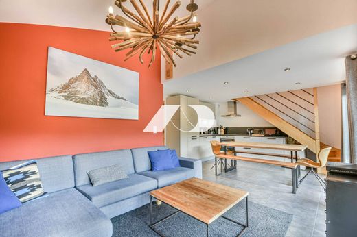 Apartment / Etagenwohnung in Les Gets, Haute-Savoie