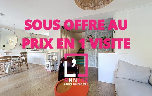 Luxury home in Fontaines-sur-Saône, Rhône