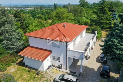 Luxury home in Saint-Laurent-de-Mure, Rhône