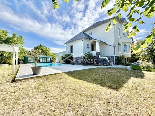 Luxury home in Mozac, Puy-de-Dôme