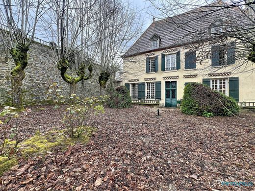 Maison de luxe à Bourbon-Lancy, Saône-et-Loire