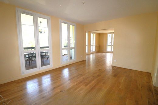 Apartment in Louveciennes, Yvelines