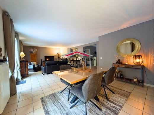 Maison de luxe à Le Plessis-Bouchard, Val-d'Oise