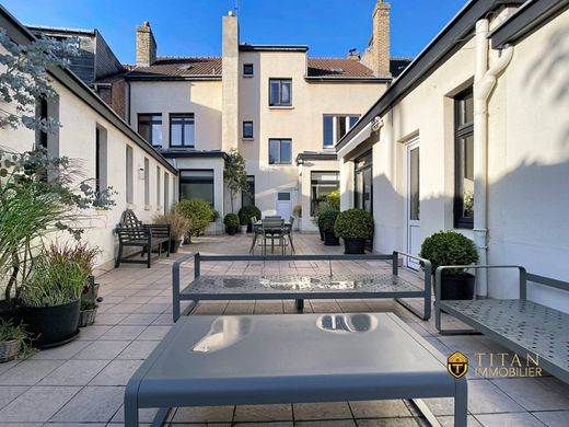 Casa di lusso a Coudekerque-Branche, North