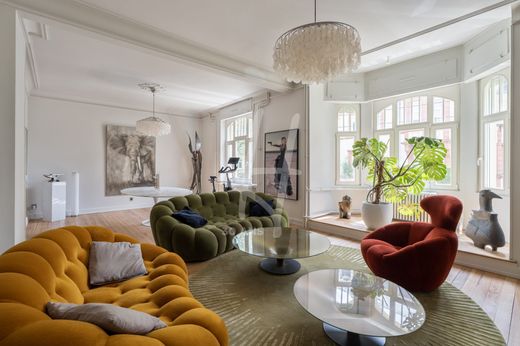 Apartment / Etagenwohnung in Metz, Moselle