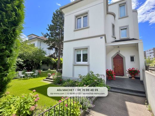 Casa de lujo en Huningue, Alto Rin