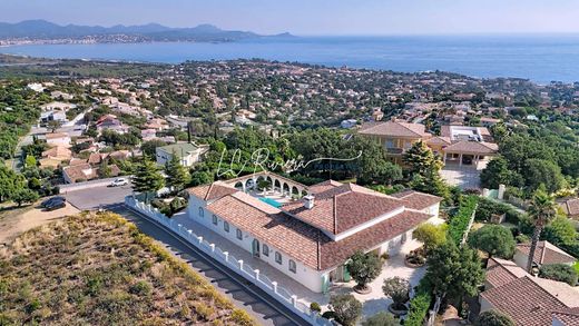 Maison de luxe à Roquebrune-sur-Argens, Var