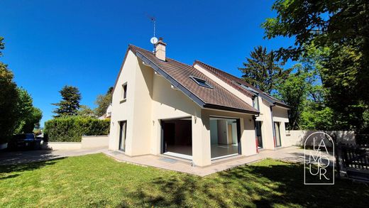 Luxury home in Couternon, Cote d'Or