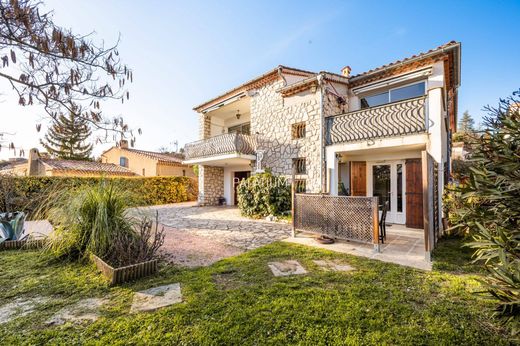 Luxury home in Gréoux-les-Bains, Alpes-de-Haute-Provence