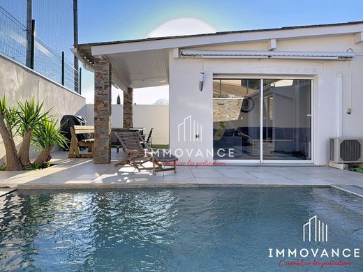 Luxury home in Fabrègues, Hérault