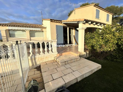 Casa di lusso a Les Pennes-Mirabeau, Bocche del Rodano