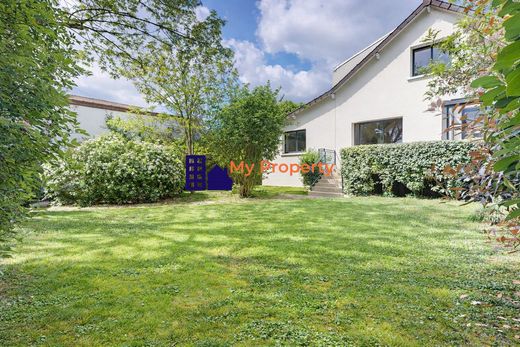 Luksusowy dom w Houilles, Yvelines